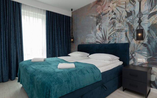 Deep Blue Apartment in Mielno by Renters