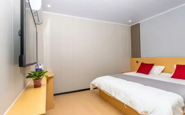 Lanshe impression hostel (Longmen high-speed railway station, Ocean Museum shop) – Guest Rooms – Luoyang