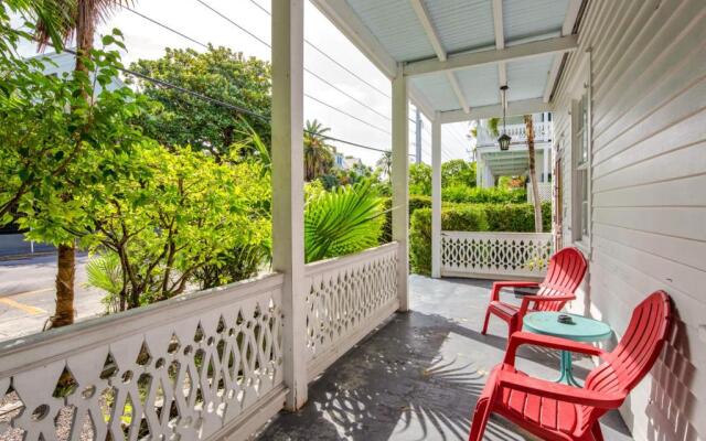 Banana's Foster Guesthouse
