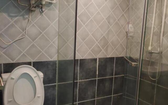 Chaoyang Joy City Hardcover Apartment