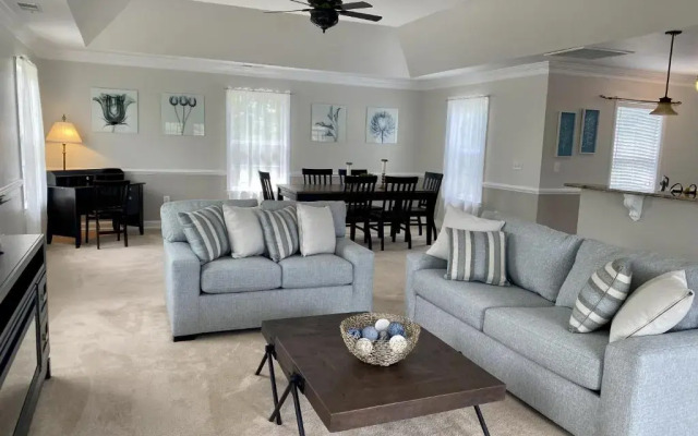 The Cypress Inn Bed & Breakfast