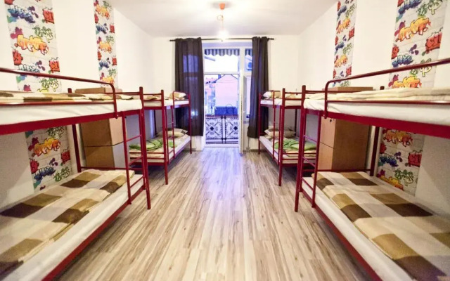 Hostel 1910