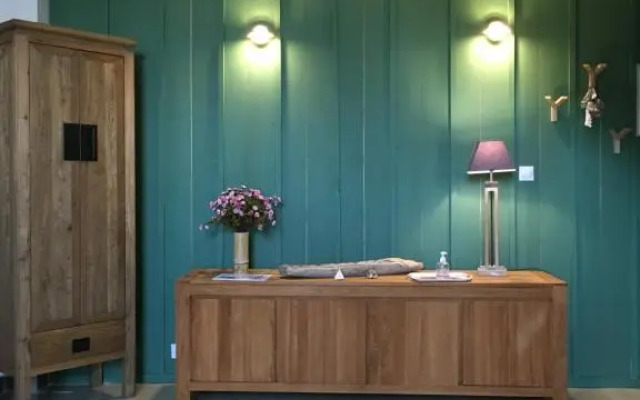 Les Bains Boyardville Hotel Et Restaurant