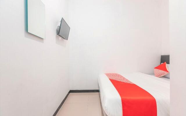 J&b Room Utan Kayu by OYO Rooms