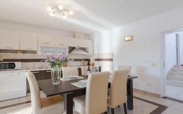Villa Natur with a heated pool