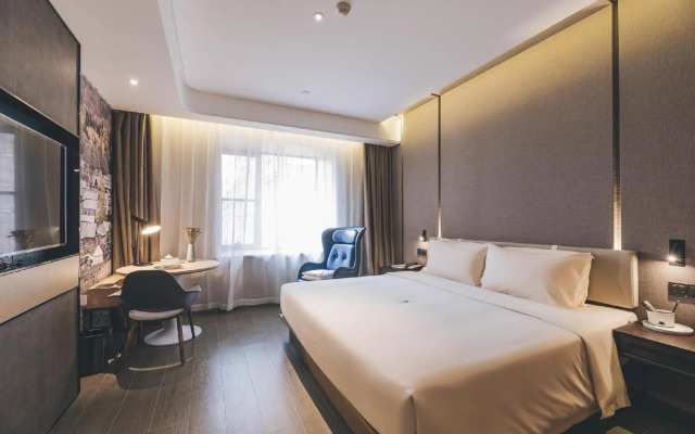 Elong Hotel Shanghai Pudong Jinqiao LaLaport。