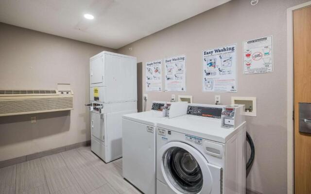 Sonesta Essential Hotels Blue Springs