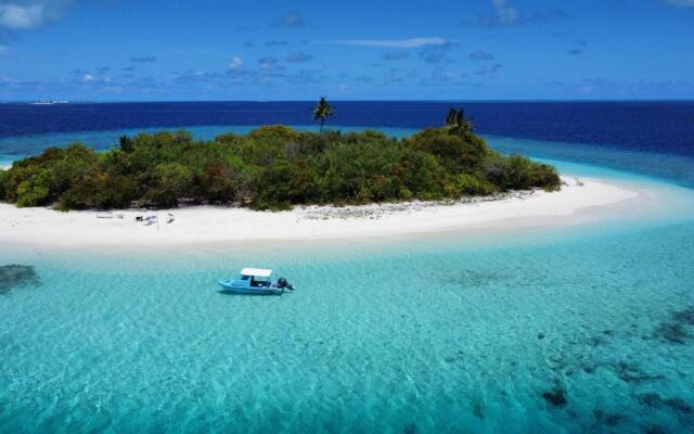 Origami Inn Himandhoo