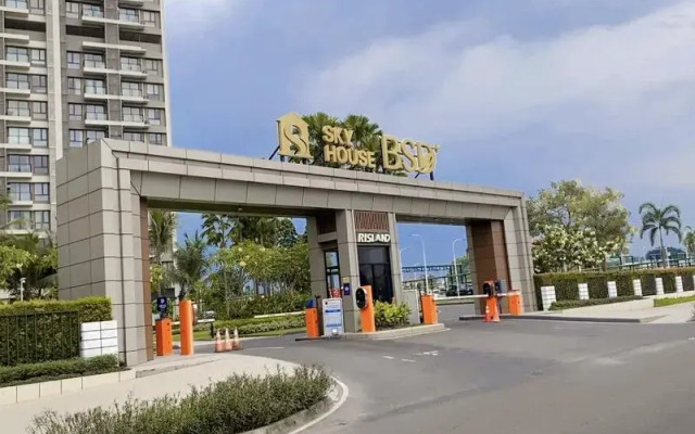 Sky House Bsd By Mizu Rooms