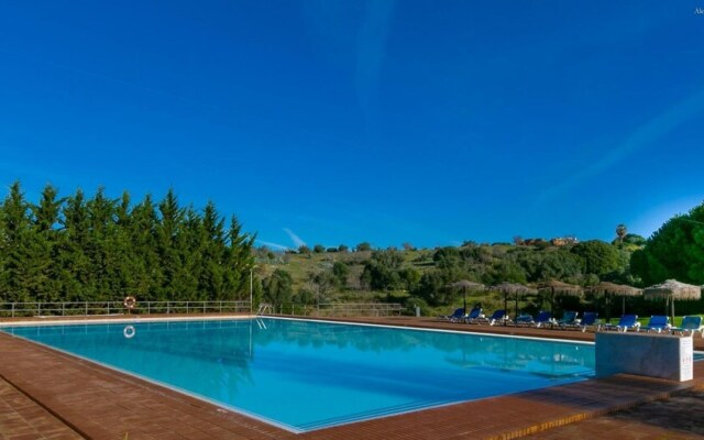 B39 - Marinapark 2 Bed Flat