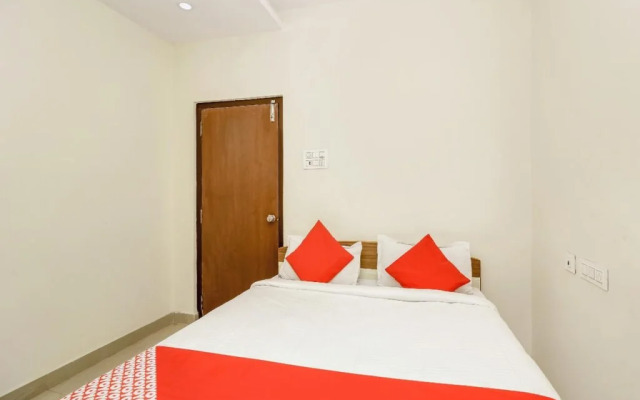 Sri Lakshmi Deluxe By OYO Rooms