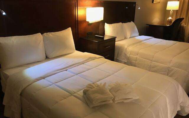 Stratus Suites - Boutique Hotel