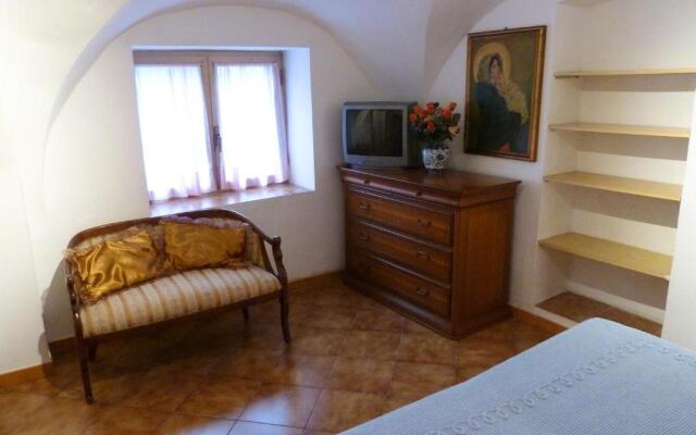 Casa Mamma Rosetta, one Step Away From the Sea, the Mountains and the Cycle Path