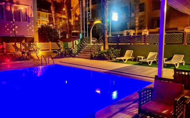 El Latino Otel