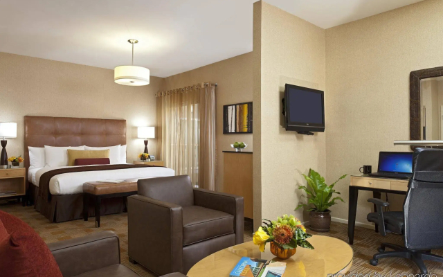 Elan Hotel