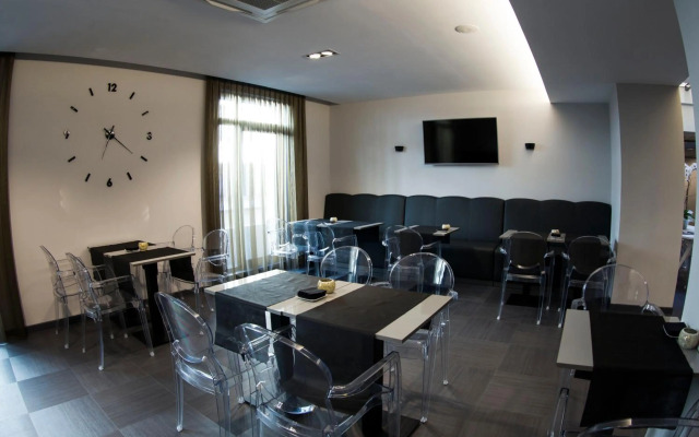 Lux Santiago Hotel