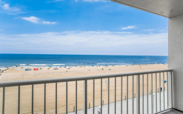 Beach Quarters Resort