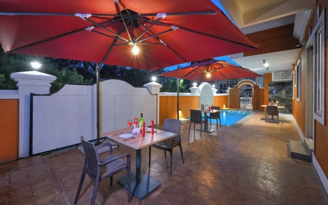 Vega Suites with Private Indoor Pool
