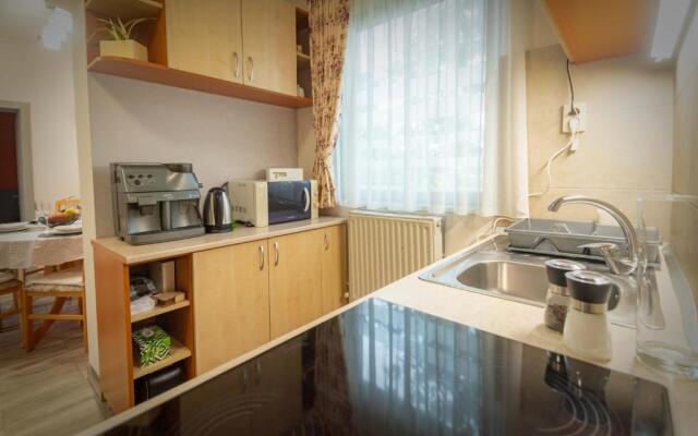 Zsuzsi Apartman