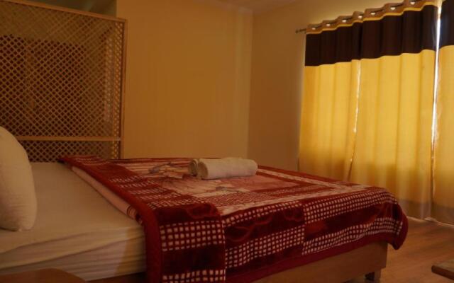 16 Arahat Guest House