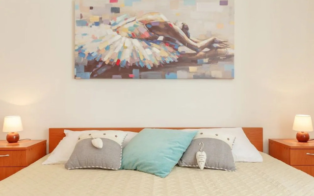 Apartments Mondo