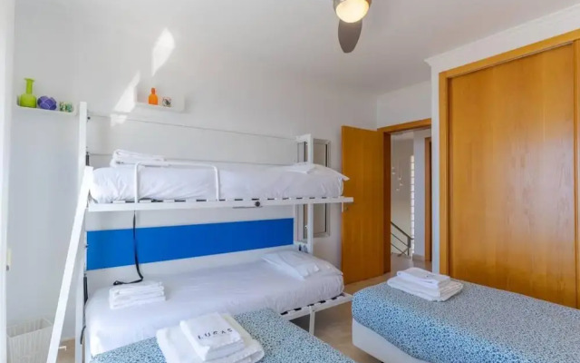 Villa Eldomar 61 in Estreito da Calheta