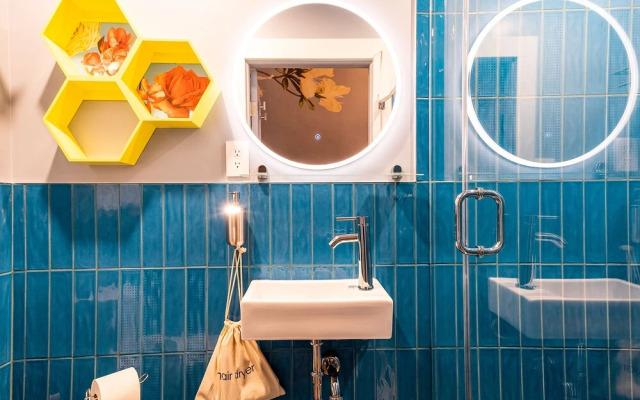11 Rooms Boutique Hotel
