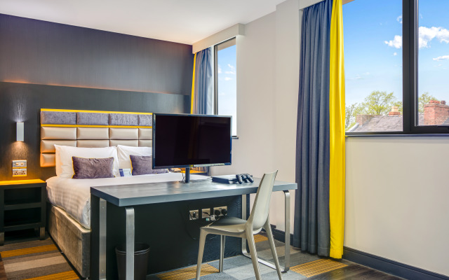 Roomzzz Chester City