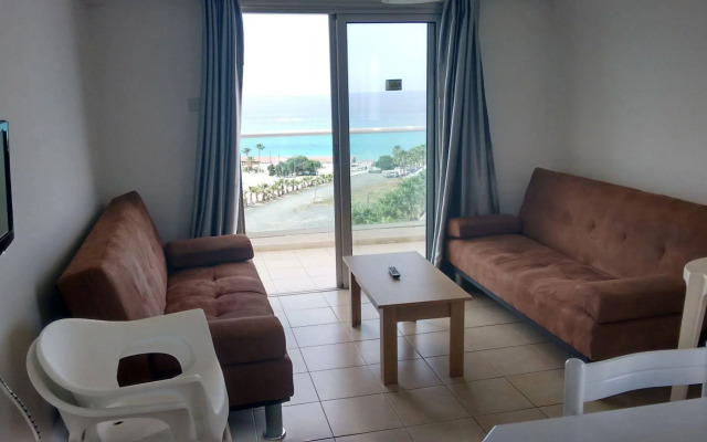 Trizas Apartments