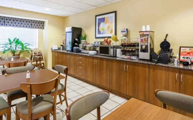 Microtel Inn & Suites By Wyndham Dickson City/Scr