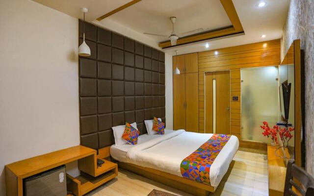Fabhotel Sun Park