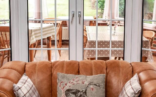 Trivelles Waterhall Country Hotel - Gatwick