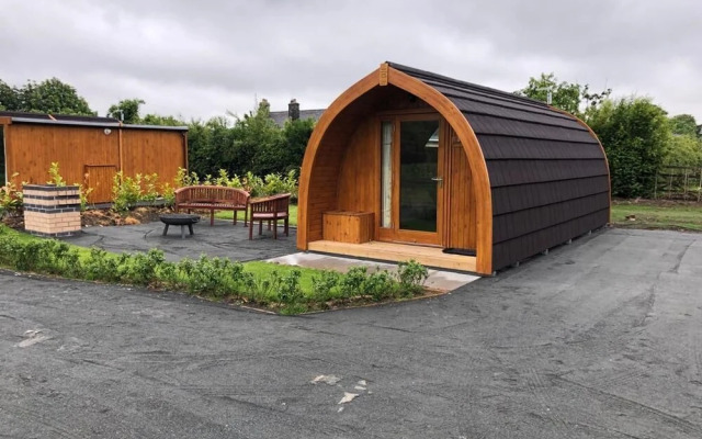 Orchard Glamping - Bramble Pod