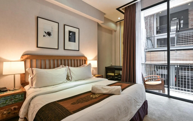 1825 Gallery Hotel