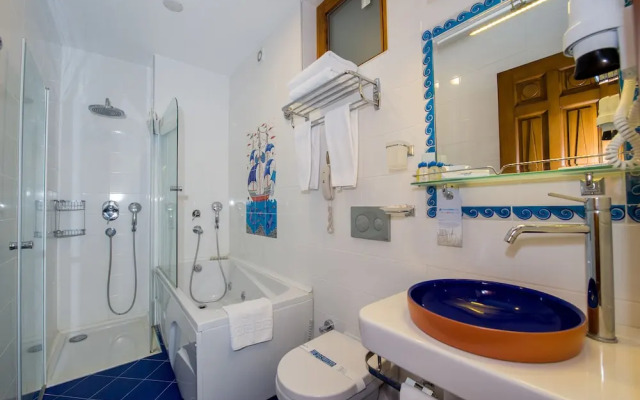 Assos Nazl�han & SPA Hotel