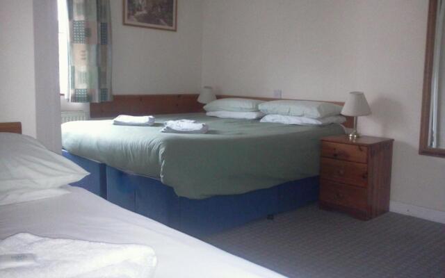 Carlton Lodge