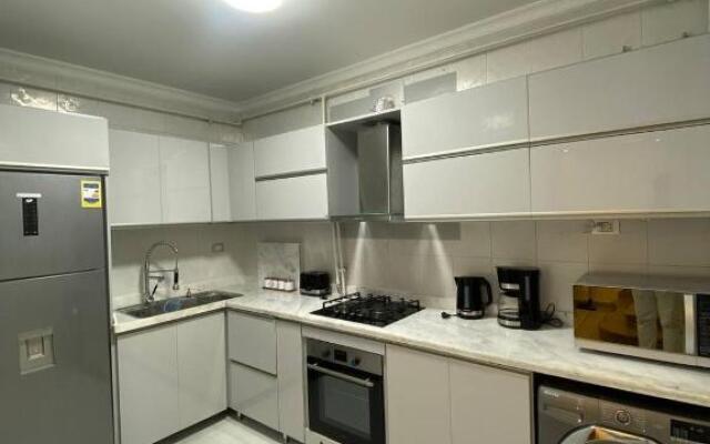 Luxury 3 bedroom Apartment with a great Seaview