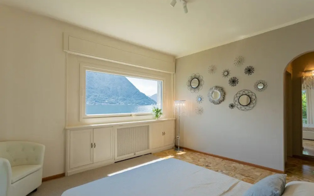 Villa Bianca - Front Lake Pool