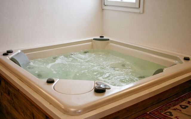 Cottage in Bellamonte With hot tub