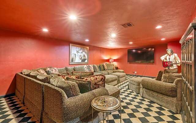 The Funky Monkey Inn