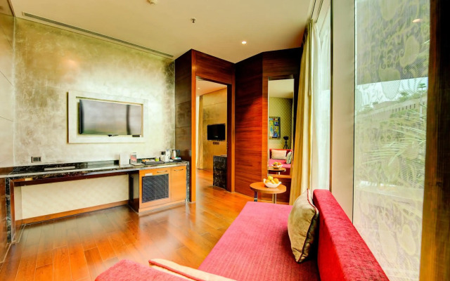 Niranta Airport Transit Hotel & Lounge T2 Intl Departures