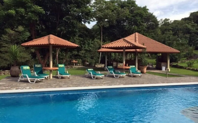Cabanas Rio Encantado