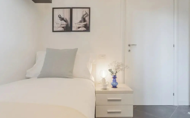 Chiara's Apartment by Rent all Como