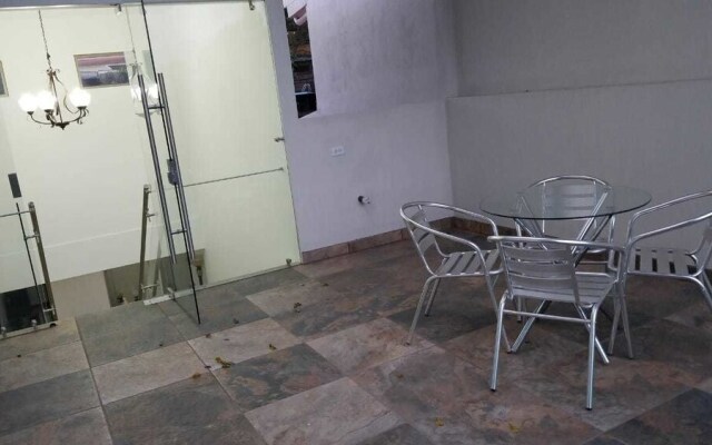 Las Yagrumas Condo Escazu