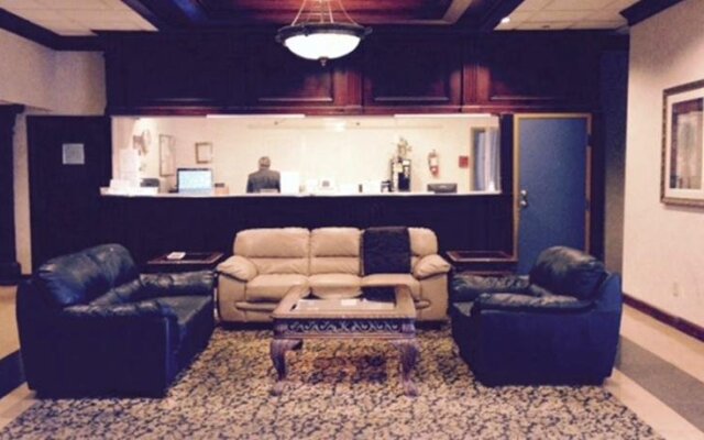 Wynnwood Plaza Hotel
