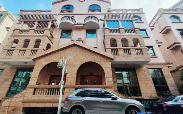 Xiaocui Home (Longwangtou Beach)