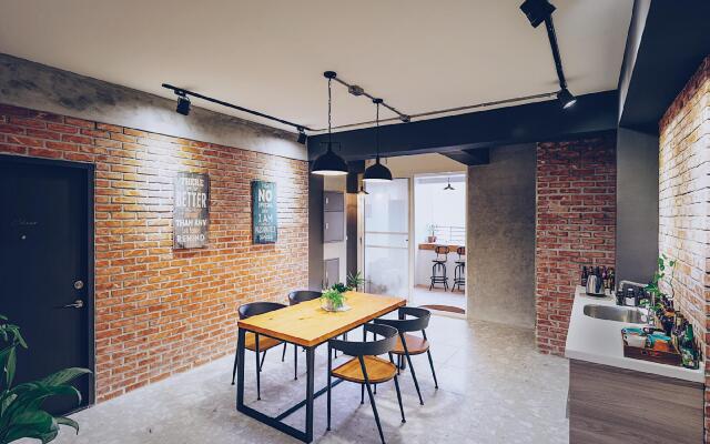 Mutter Apartment