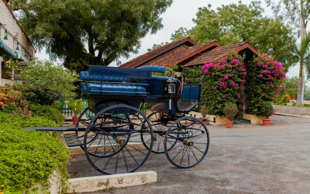 Shikarbadi Hotel