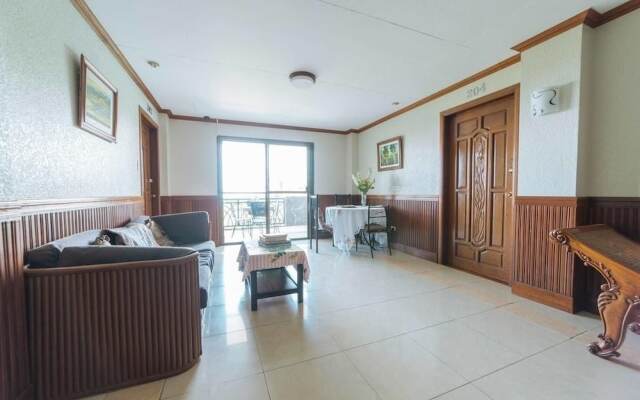 MC Mountain Home Apartelle