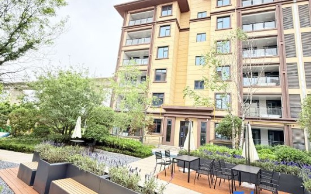 Mei Linli · Mountain View Homestay – Exterior – Baoji